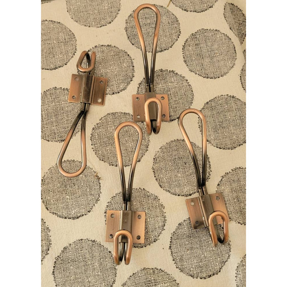 Set of 4 Burnished Brown Metal Hooks - Picture 1 of 2